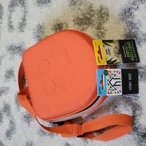 Yoto travel vase & 2 BNIP yoto cards